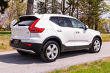 Used 2019 Volvo XC40 T5 Momentum image 4