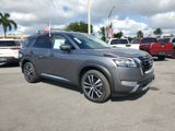 New 2025 Nissan Pathfinder Platinum image 3