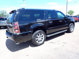 Used 2014 GMC Yukon XL Denali image 6