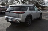 New 2025 Nissan Pathfinder SL w/ SL Premium Package image 5