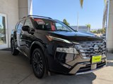 Used 2025 Nissan Rogue Platinum image 3