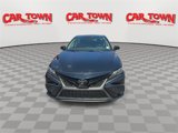 Used 2023 Toyota Camry SE image 3