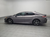 Used 2020 Toyota Camry SE image 3