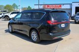 Certified 2022 Chrysler Pacifica Touring-L image 3