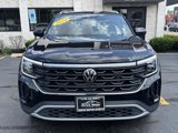 Used 2024 Volkswagen Atlas Cross Sport SE image 4