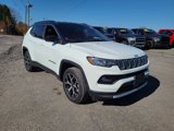 New 2025 Jeep Compass Limited image 4