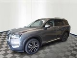 New 2025 Nissan Pathfinder Platinum image 2