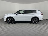 New 2025 Mitsubishi Outlander SE image 3
