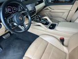 Used 2023 Porsche Cayenne S Platinum image 4