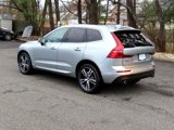 Used 2018 Volvo XC60 T5 Momentum w/ Vision Package image 3