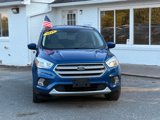 Used 2019 Ford Escape SE image 2
