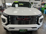 Used 2024 GMC Canyon Denali image 2