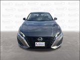 Used 2024 Nissan Altima 2.5 SV image 2