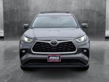 Used 2024 Toyota Highlander LE image 2