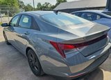 Used 2021 Hyundai Elantra SEL image 4