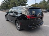 New 2026 Chrysler Pacifica Pinnacle image 4