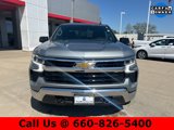 Used 2025 Chevrolet Silverado 1500 LT image 2