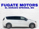 New 2026 Chrysler Pacifica Select image 5