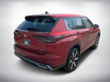 New 2025 Mitsubishi Outlander SE image 3