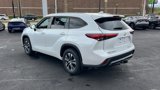 Certified 2022 Toyota Highlander XLE image 5
