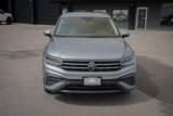 Used 2024 Volkswagen Tiguan SE image 2