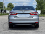 Used 2019 Toyota Camry LE image 4