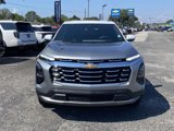 New 2026 Chevrolet Equinox LT image 2