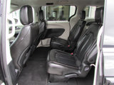 Used 2023 Chrysler Pacifica Touring-L image 6