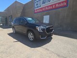 Used 2022 GMC Terrain SLE w/ Driver Convenience Package image 3
