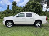 Used 2013 Chevrolet Avalanche LTZ image 4