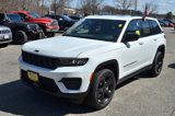 New 2025 Jeep Grand Cherokee Altitude image 4