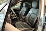 Certified 2024 Porsche Macan image 4