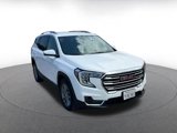Used 2024 GMC Terrain SLT image 3