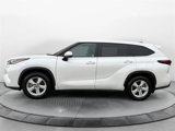 Used 2024 Toyota Highlander LE image 2