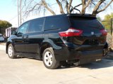 Used 2020 Toyota Sienna L image 6