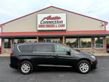 Used 2023 Chrysler Voyager LX image 3