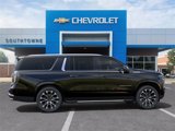 New 2025 Chevrolet Suburban High Country image 5