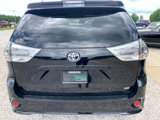 Used 2018 Toyota Sienna SE image 6