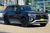 New 2025 Volkswagen Atlas Peak Edition SE image 2
