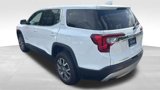 Used 2023 GMC Acadia SLE image 4