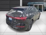 Used 2024 Audi Q8 e-tron Prestige w/ Prestige Package image 4