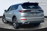 New 2025 Mitsubishi Outlander SE image 3