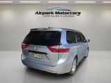 Used 2019 Toyota Sienna L image 5