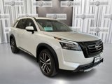 New 2025 Nissan Pathfinder Platinum image 3