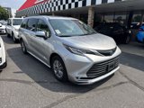 Used 2022 Toyota Sienna XLE image 2