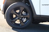 New 2025 Jeep Grand Cherokee L Limited w/ Luxury Tech Group II image 3