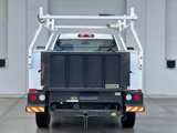 Used 2022 GMC Sierra 2500 Pro w/ Convenience Package image 4