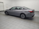 Used 2023 Nissan Altima 2.5 SV image 3