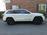 Used 2020 Jeep Grand Cherokee Laredo image 6
