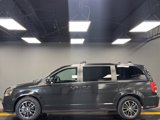 Used 2018 Dodge Grand Caravan SXT w/ Driver Convenience Group image 3